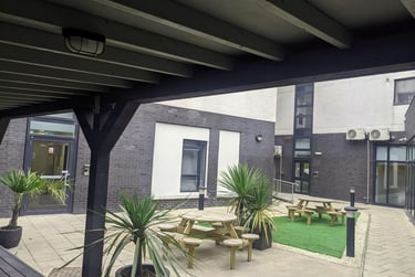 1 bed studio, Calton Road, Holyrood, Edinburgh, EH88DP - Image 11